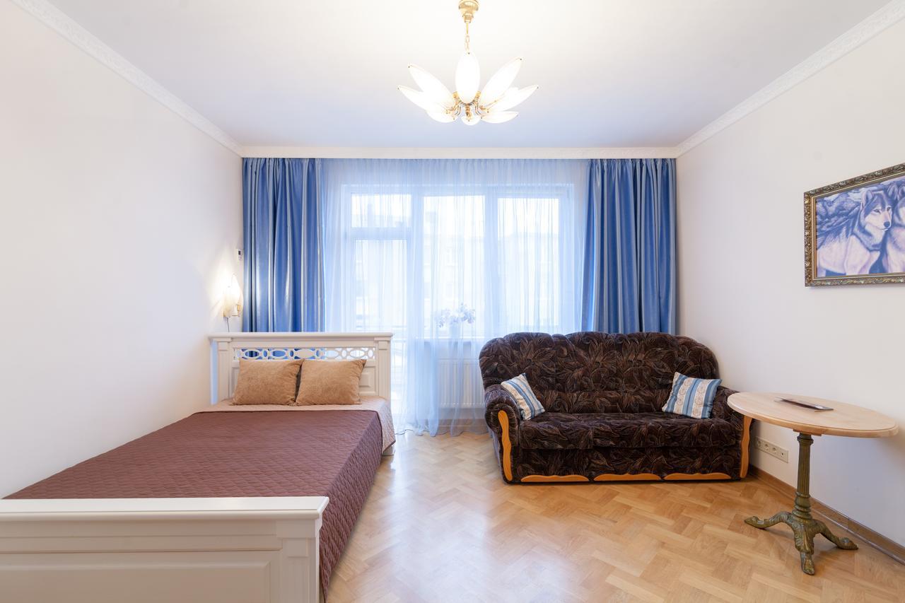 Two-Bedroom Apartment Near The Station Львов Экстерьер фото